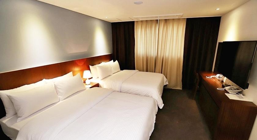 Image of Junior Suite Ocean View 9