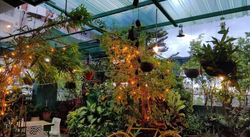 THE NOOK Rooftop Condo and Garden — Hotel in Guwahati