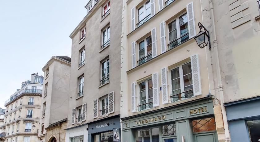 Pick A Flat's - A Bedroom in Le Marais photo