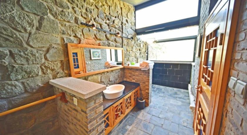 Image of Superior Suite 2