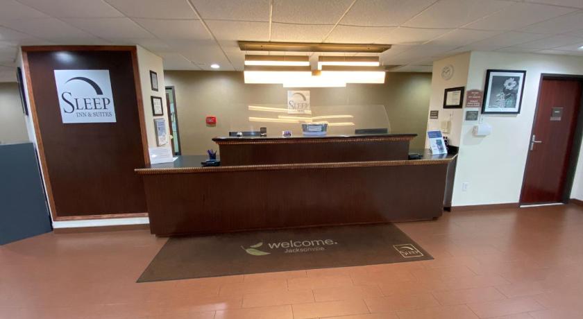 Sleep Inn and Suites Jacksonville near Camp Lejeune photo