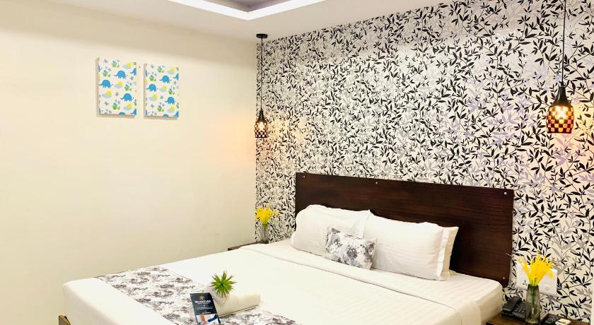 Hotel oak by signature airport zone hyderabad