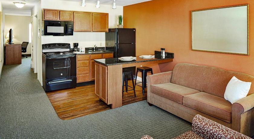 Affordable Suites Mooresville