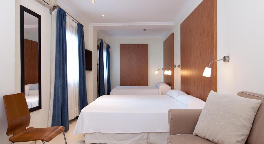 Image of Comfort Quadruple Room 1
