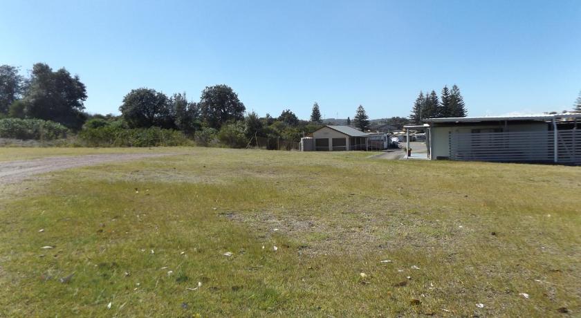 Imagem de Paved Unpowered Site - No Caravan Provided 1