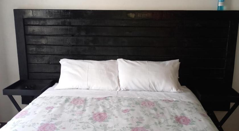 2 Bedroom Residential Home, along the coast. photo