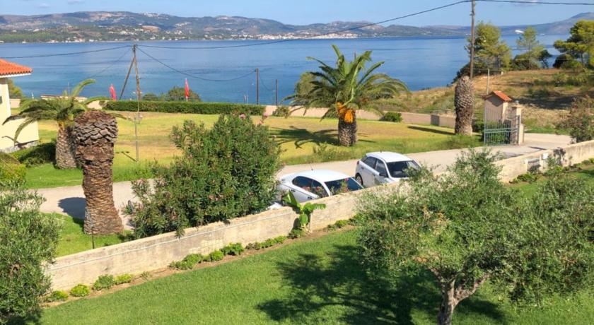 Aloni Studios and Apartments — Hotel in Kefalonia