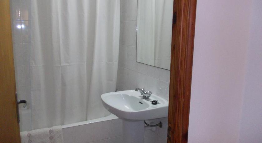 Immagine di Camera Singola con Vista Interna (Single Room with Internal View) 3