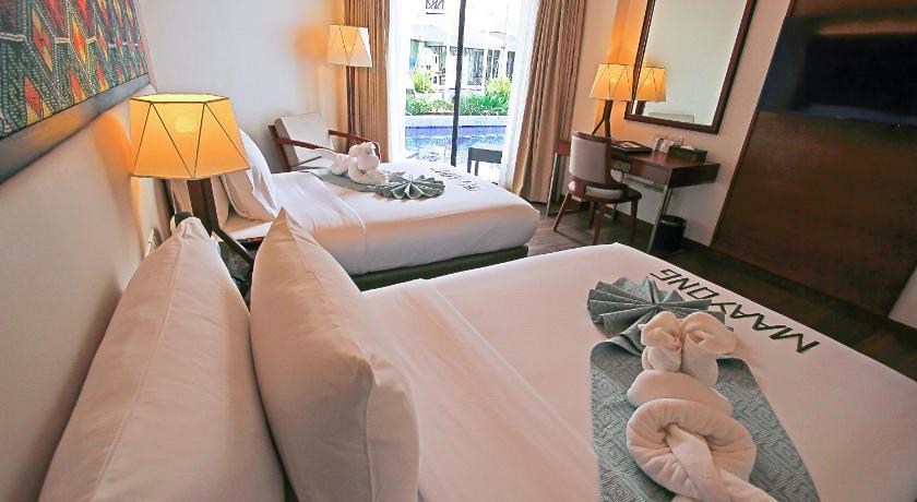 Image of 2 Double Beds, Non-Smoking, Premier Room, Wi-Fi, Coffee Maker, Safe, Mini Bar, Full Breakfast 4