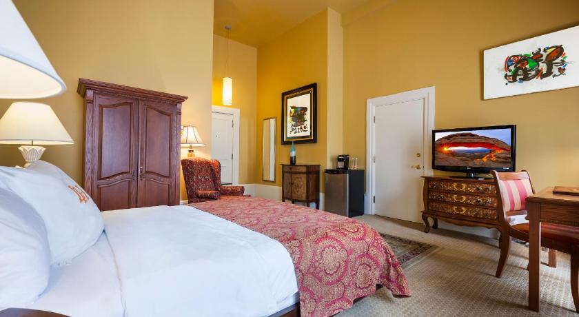 Image of Premier King Room 11