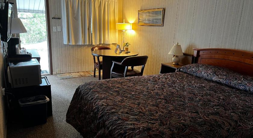 Hopwood Motel photo