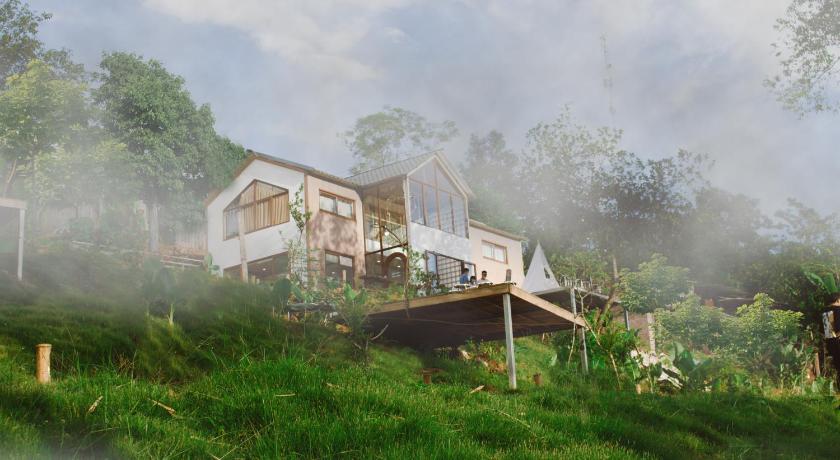 MiCasa - Nha gac mai tren đinh đoi — Hotel in Cao Bang