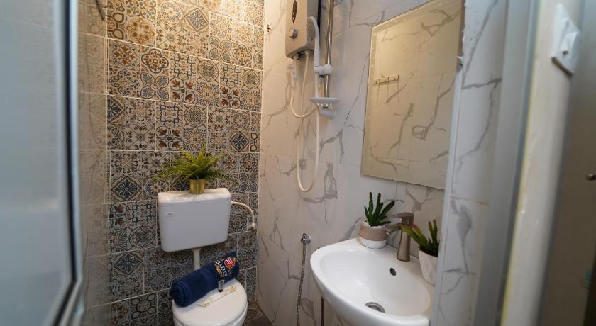 Image of Single Room No Toilet 7