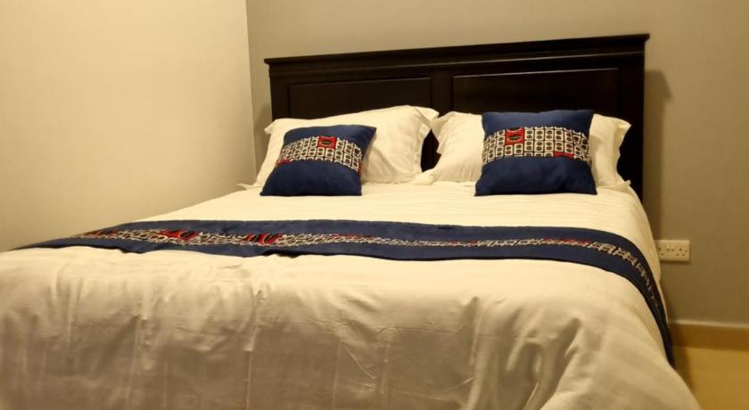 Eika Suites at Acacia photo