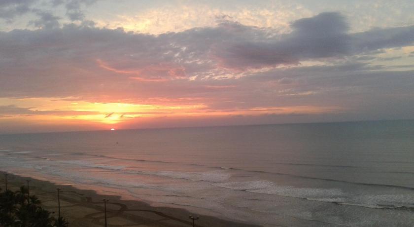 Apto frente ao mar photo