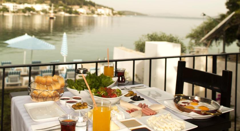 Zena Hotel Bodrum 2 Sahil Yolu Caddesi No 1 Guvercinlik Bodrum Guvercinlik