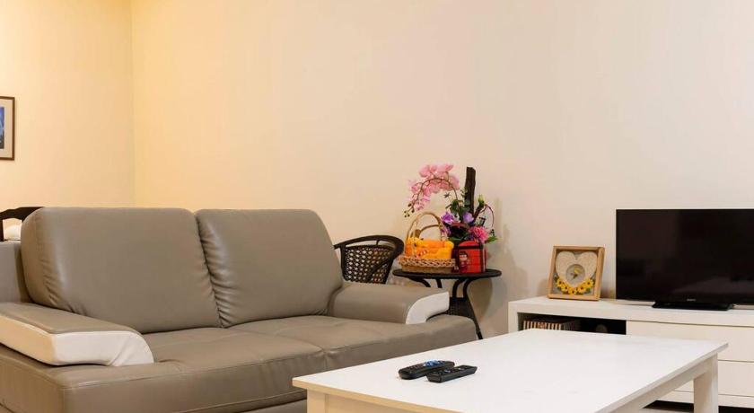 Balik Pulau 4 Bedrooms With Free Parking & BBQ Set photo