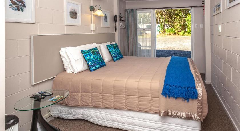 Brookby Motel photo