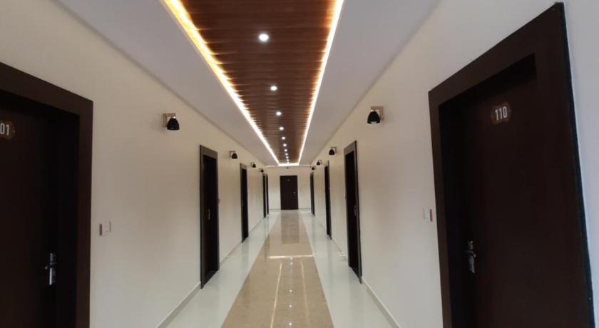 Hotel Vrinda photo
