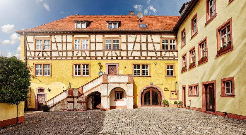 HOTEL WIENER BOTSCHAFT Veitshochheim - by homekeepers — Hotel in Veitshochheim