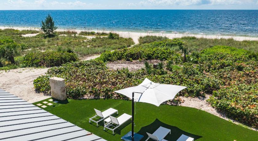 Casey Key Resorts - Beachfront