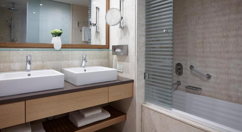 ELITE SUITES by Rhodes Bay