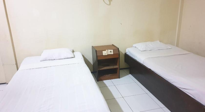 Hotel Suroyo RedPartner photo