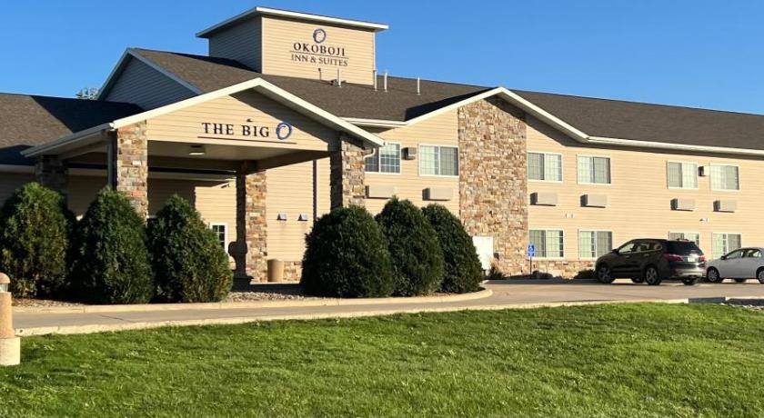 Okoboji Inn & Suites