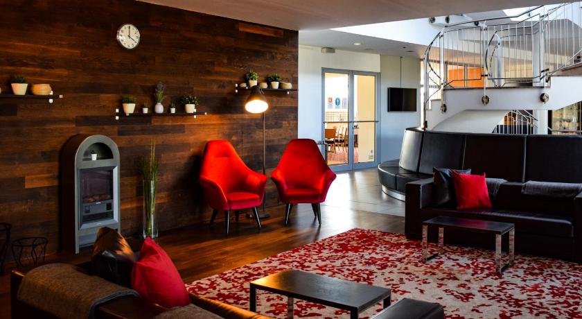 Ramada by Wyndham Dresden photo