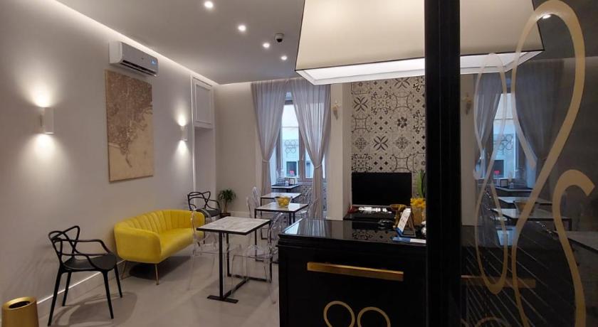 L'Infinito 88 Charmant Rooms — Hotel in Naples