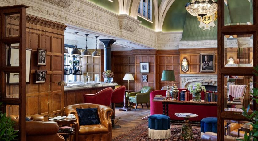 The Randolph Hotel, by Graduate Hotels