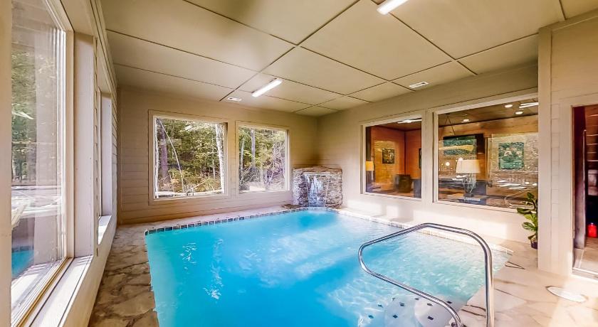 Swimming Cub Lodge photo