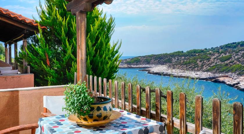 Giola Bungalows Sirines — Hotel in Thassos