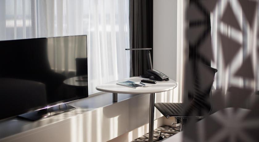 Image of Superior Room with 1 kingsize bed 17