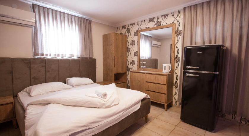 Image of Budget Double Room 4