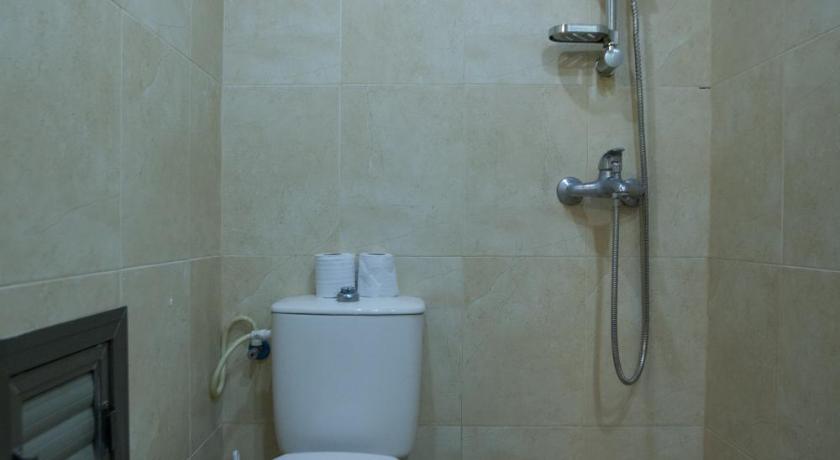 Image of Family Room with Bath 6