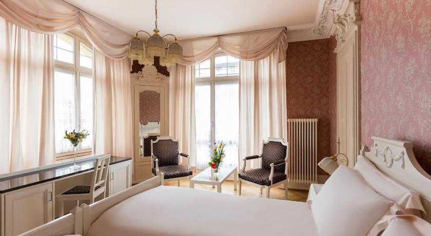 Image of Historic, Customized Rooms In Baroque Style Air-Conditioned With Balcony 0