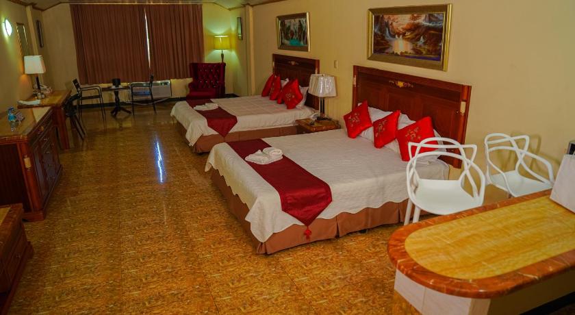 Image of Deluxe Suite 1
