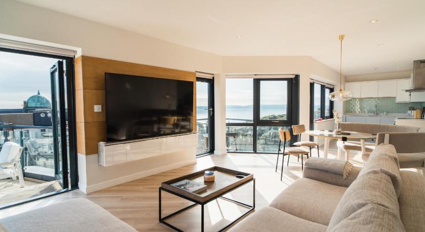 More about Westcliff Penthouse