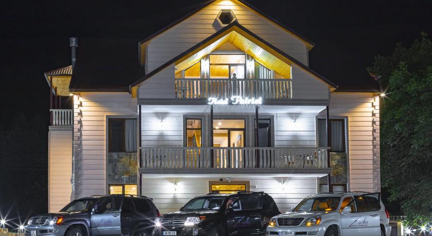 Hotel Patriot — Hotel in Mestia