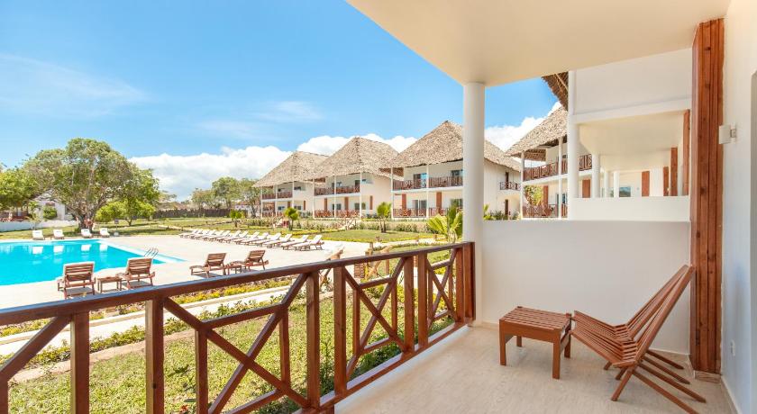 Kiwengwa Beach Resort - image 6