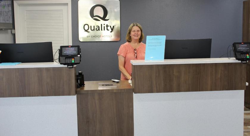 Quality Inn - On The Lake Clarksville-Boydton photo