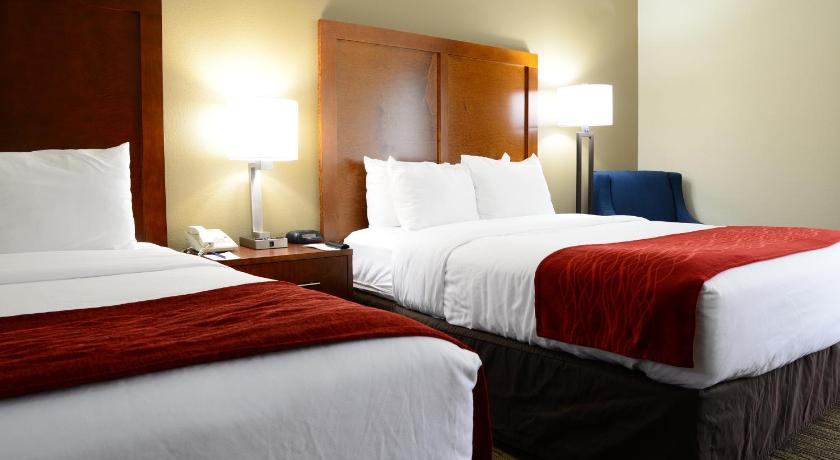 Image of 2 Queen Beds, Nonsmoking, Upgrade 5