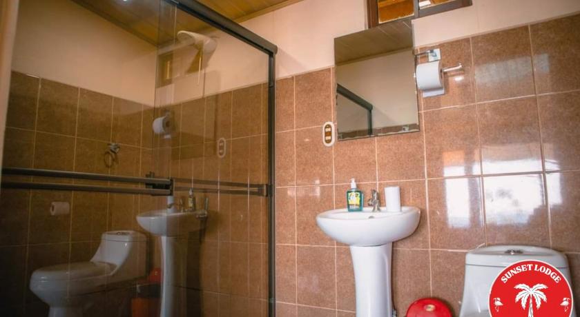 Image of Queen Room with Sea View 2