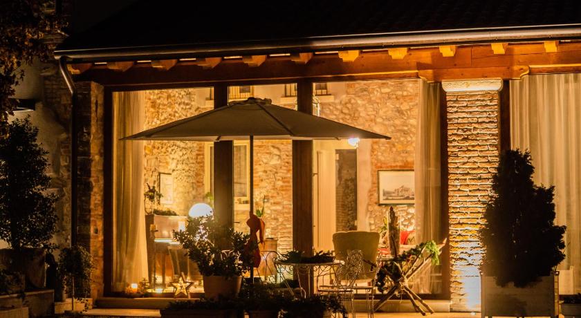 Casa Di Campagna Castello B&B
