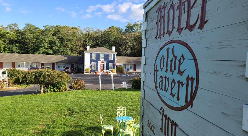 Olde Tavern Motel and Inn — Hotel in Orleans (MA)