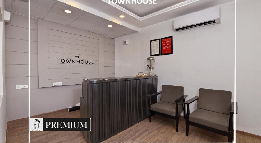 OYO Townhouse 199 Singapore Mall