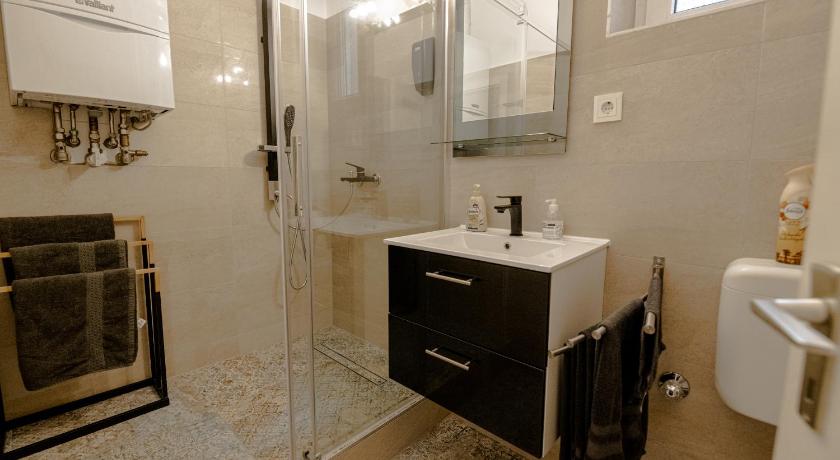 Downtown Suite photo