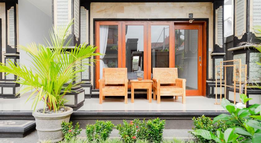 バリ Prama Beach Canggu by The Loka 3つ星 ホテル プール