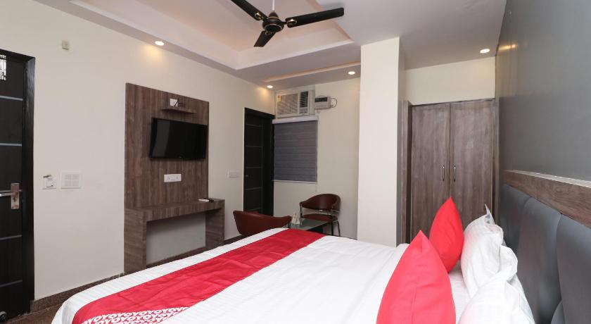 OYO 36848 Embellish Inn